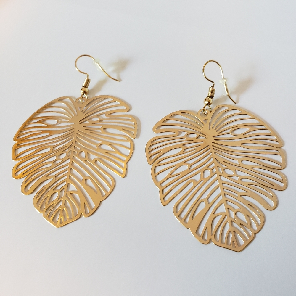 Gold leaf earrings